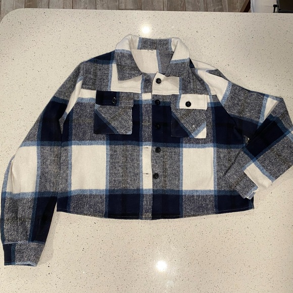 Women’s Plaid Crop Jacket - Picture 1 of 3